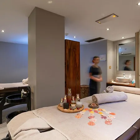 Cactus Royal & Adults Only 5*